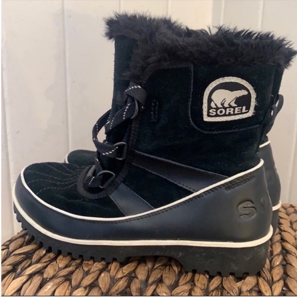 Sorel Tivoli II Leather Snow Boots in Black - Picture 4 of 11